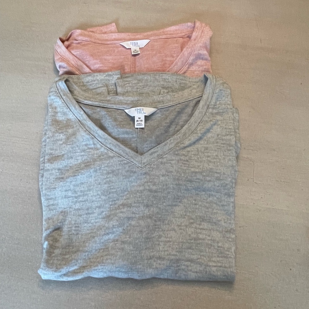 Time and Tru V-Necks lot of 2 Medium